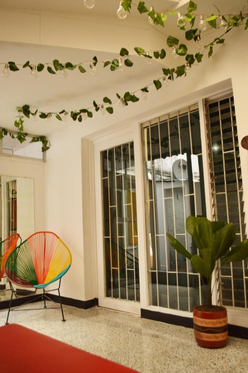 Africa House-Casa Hotel Laureles-La70 Medellin Exterior photo